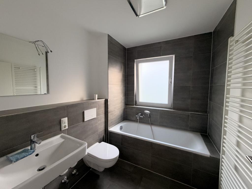 Wundervolle 4-Zimmer-Wohnung mit Dachterrasse in Langen - Foto 2