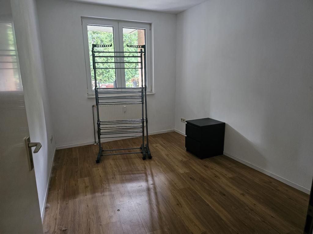 3 -Zimmer-Wohnung mit Balkon, kein Aufzug, Stellplatz in Tiefgarage, auch zum 01.10.2026 zu mieten - Foto 2