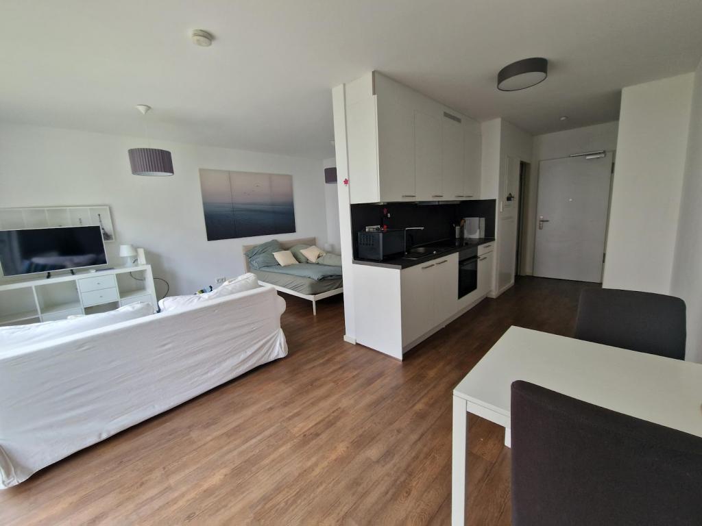 Stilvolles Wohnen auf Zeit - Möbliertes Apartment in Offenbach - Photo 2