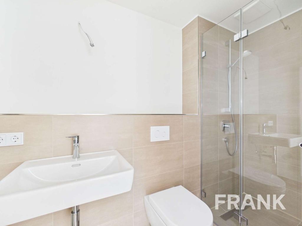 Neubau 2-Zimmer-Wohnung mit großer Loggia und Meerblick - Photo 4