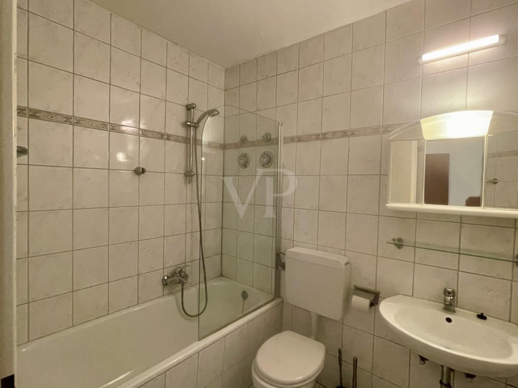 Gepflegte 1-Zimmer-Wohnung mit Aufzug, Balkon und Stellplatz - Foto 3