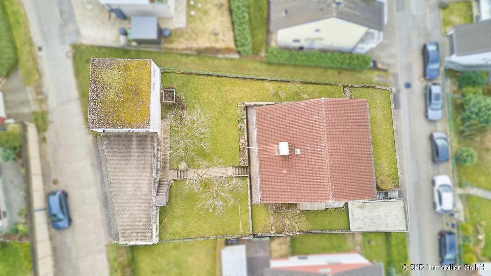 Grundstück und Haus