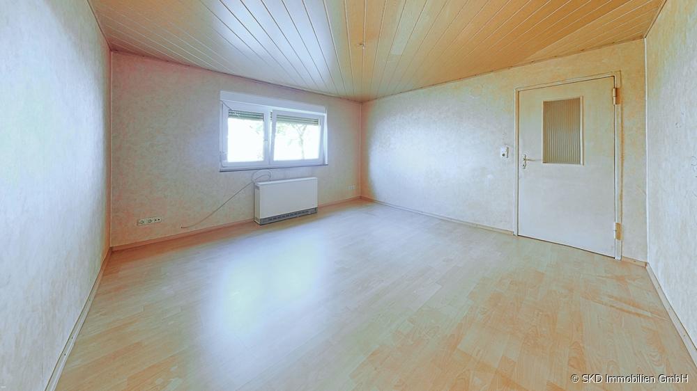 Großes Wohn- Esszimmer  im Ist-Zustand