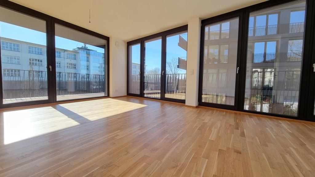 Erstbezug mit Balkon. Exklusiv Leben nahe der Elbe. - Photo 2