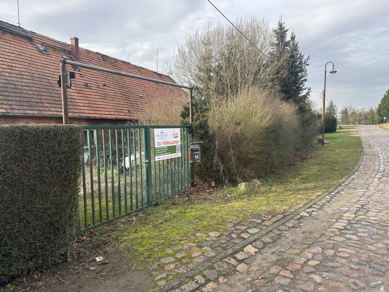 Grundstücksfront 
