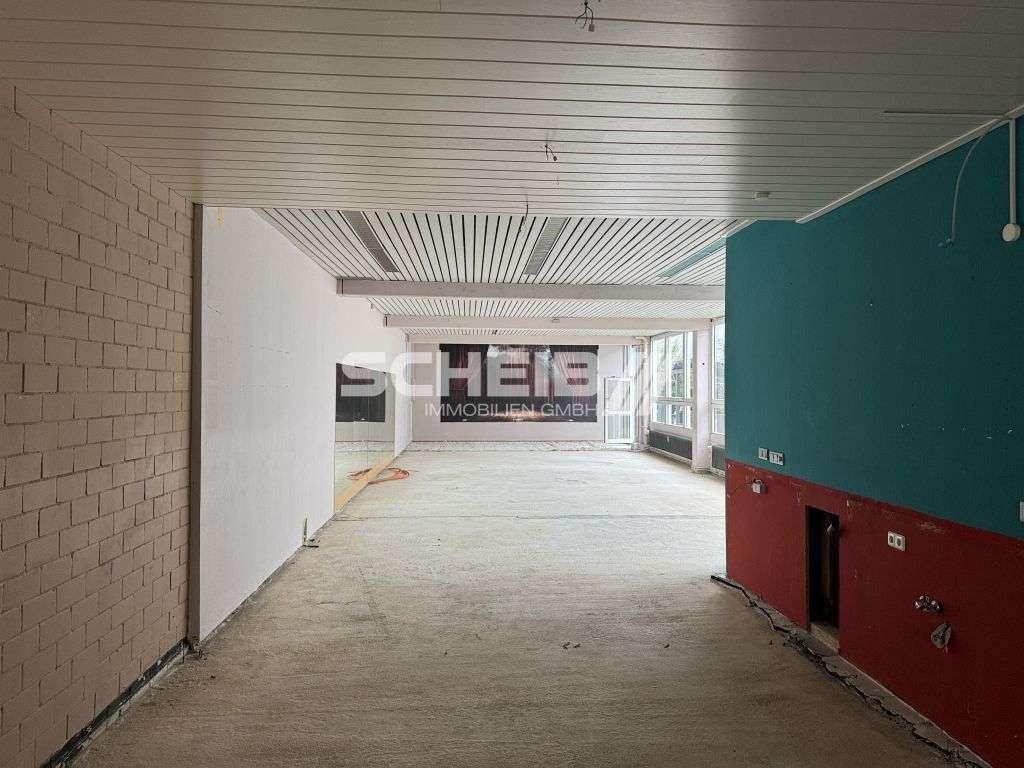 Bodenbelag wird erneuert