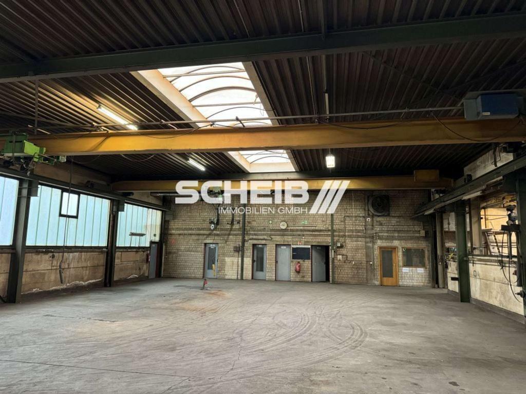 über 2000 m2