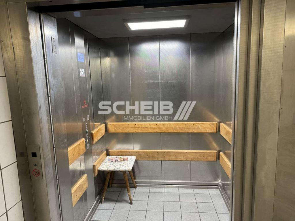Aufzug zu allen Geschossen