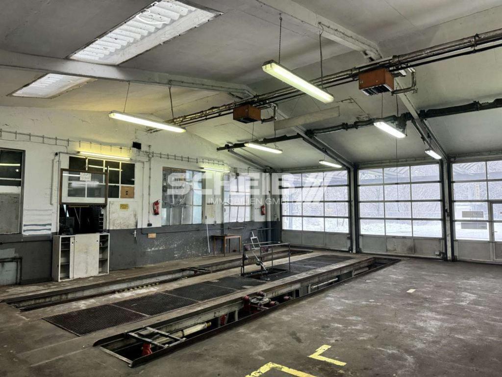 Ideal als Fahrzeugwerkstatt nutzbar