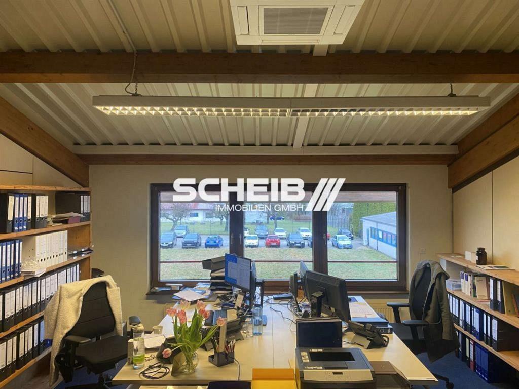 hell durch viele Fenster
