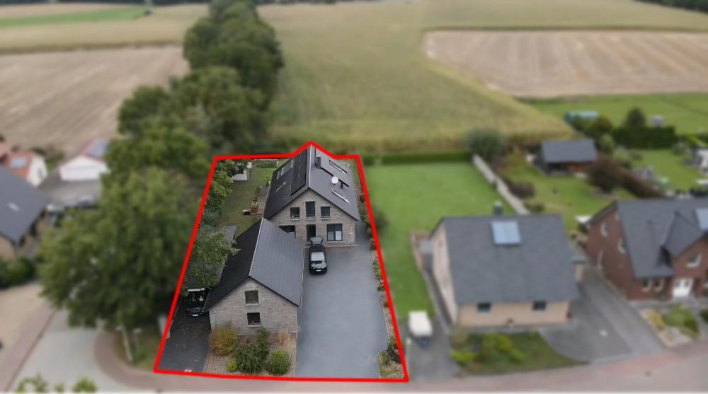 Grundstück