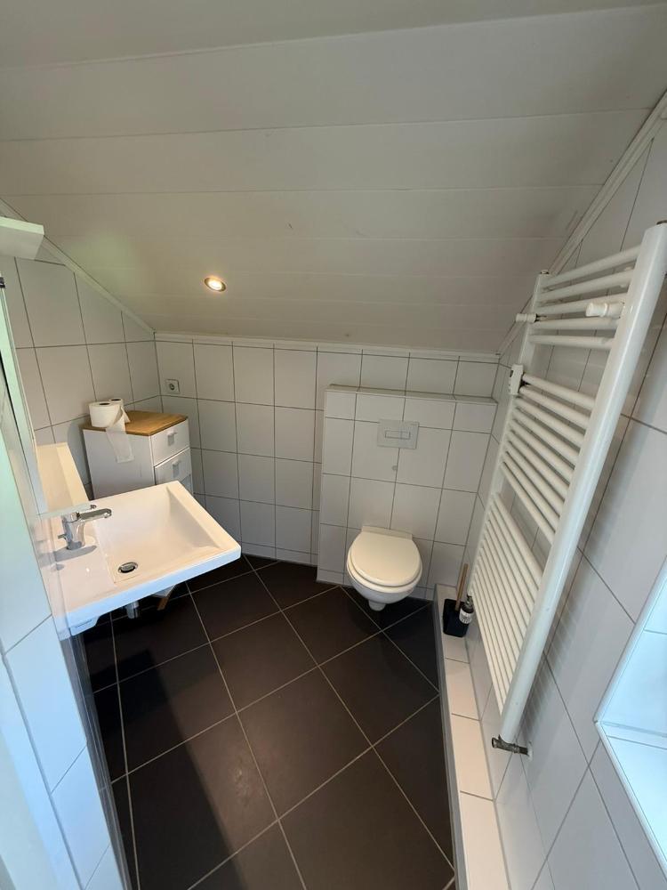 Gemütliche 2-Zimmer-Dachgeschosswohnung - Photo 3