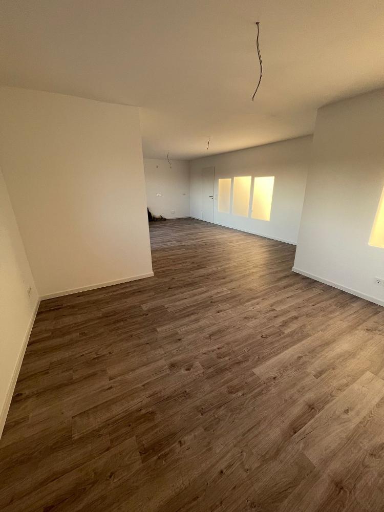 Moderne 2-Zimmer-Wohnung mit Südbalkon und Garage - Foto 1