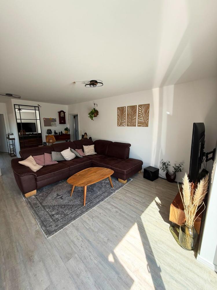 Großzügige 3-Zi.-Wohnung mit Süd-Balkon, Gäste-WC & Aufzug - Foto 1
