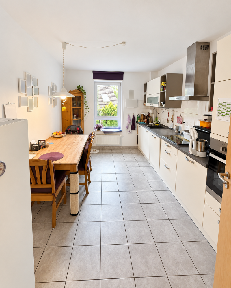 Zentral in Loxstedt: 3-Zimmer-Wohnung mit Südbalkon & großem Keller - Foto 4