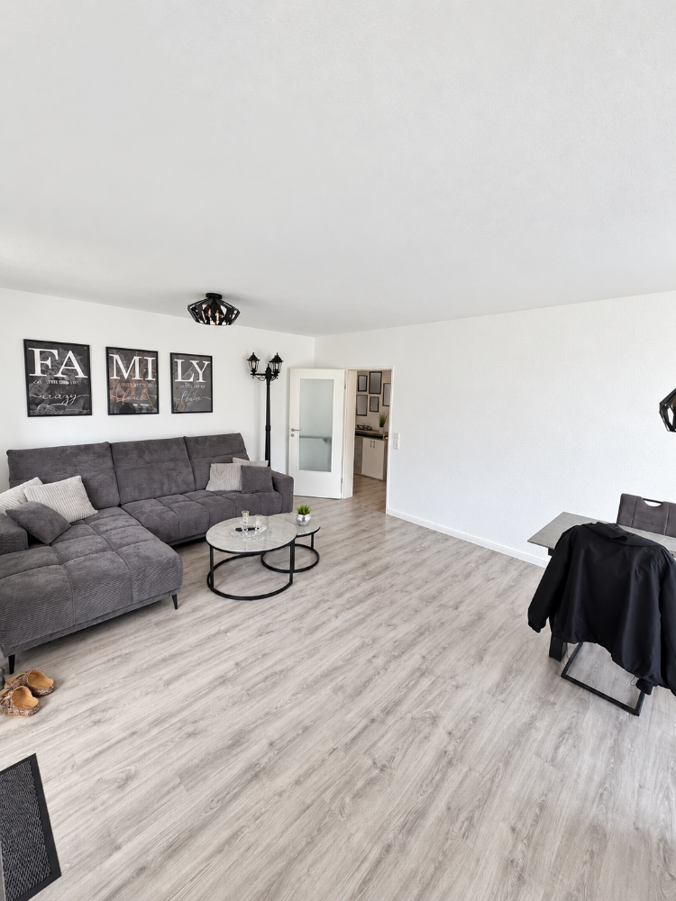 Familienfreundlich in Schiffdorf: Gepflegte 3-Zimmer-Wohnung mit Westbalkon & Garage - Foto 1