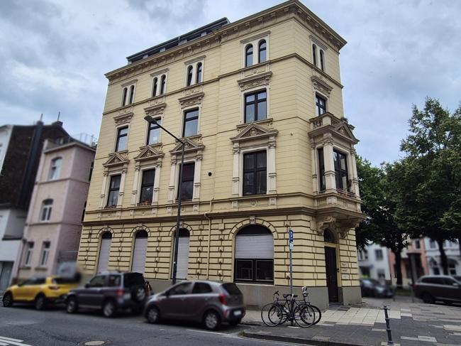 Straßenansicht