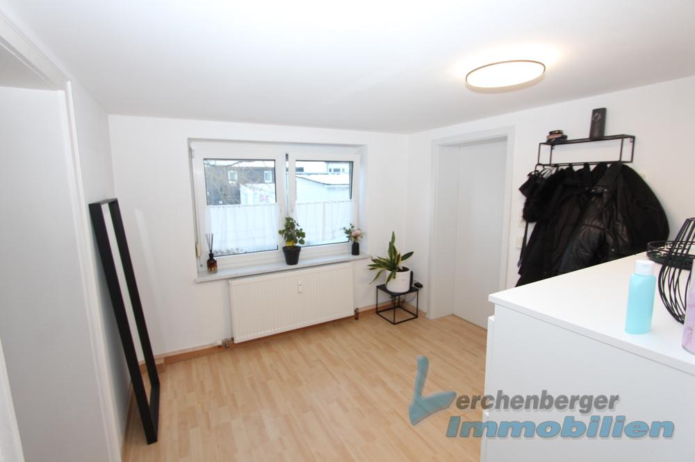 IMMOBILIEN LERCHENBERGER: Großzügig geschnittene 2,5 Zimmer Wohnung im Zentrum von Plattling - Foto 4