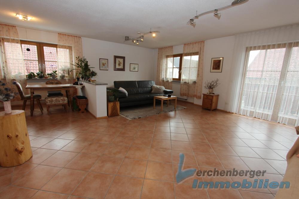 Tolle familiengerechte Maisonette-Wohnung in zentraler Lage - Photo 2