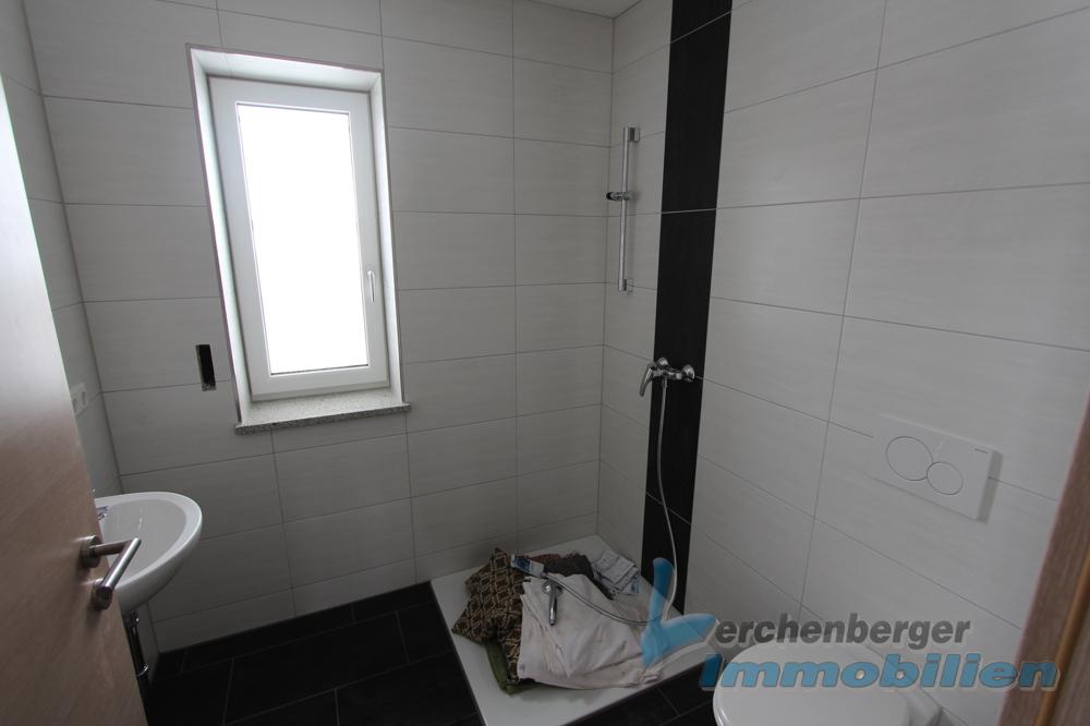 ***Einfamilienhaus mit Garten in idyllischer Lage, Nähe Osterhofen*** - Foto 2