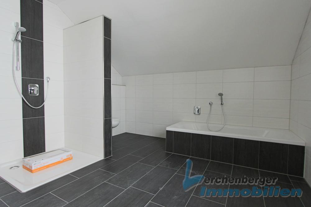 ***Einfamilienhaus mit Garten in idyllischer Lage, Nähe Osterhofen*** - Foto 4