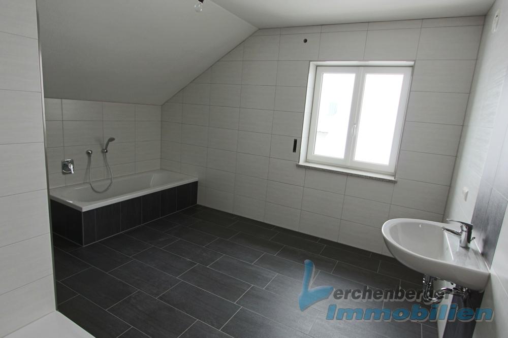 ***Einfamilienhaus mit Garten in idyllischer Lage, Nähe Osterhofen*** - Foto 5