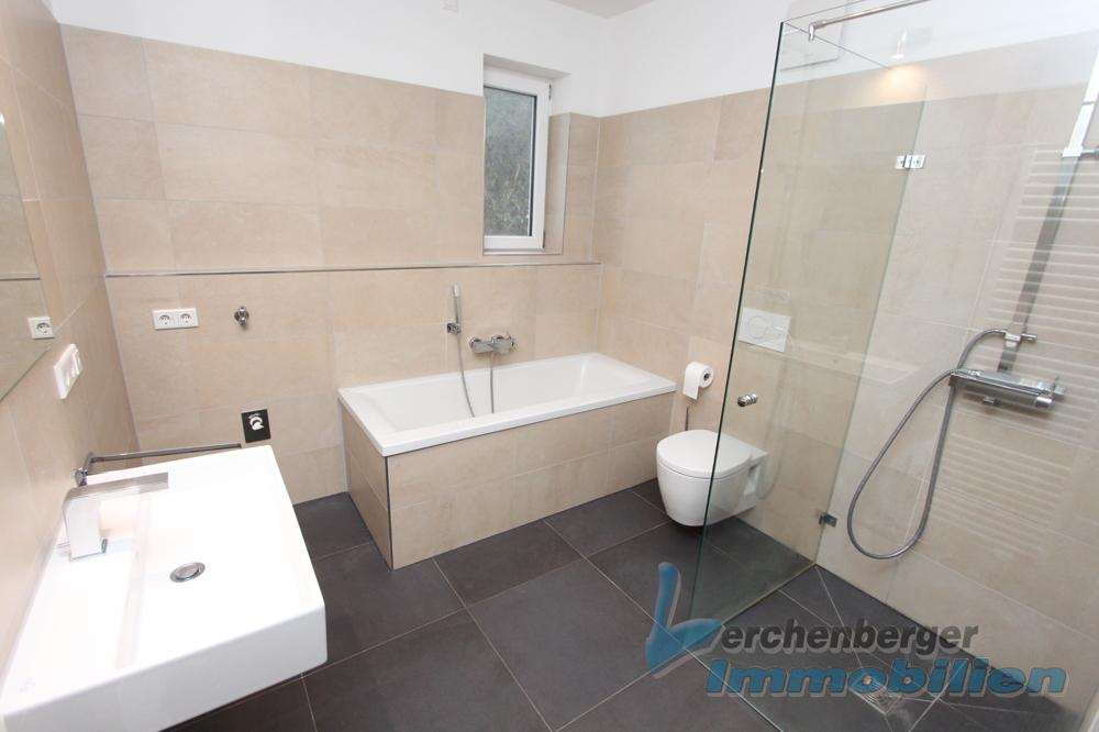 Moderne 3-Zimmer-Wohnung mit Terrasse in Deggendorf - Foto 3