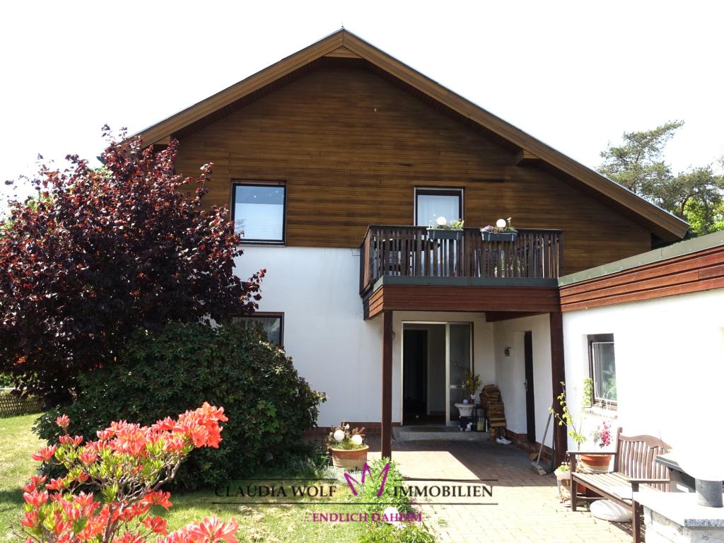 Eingangsbereich mit Garage