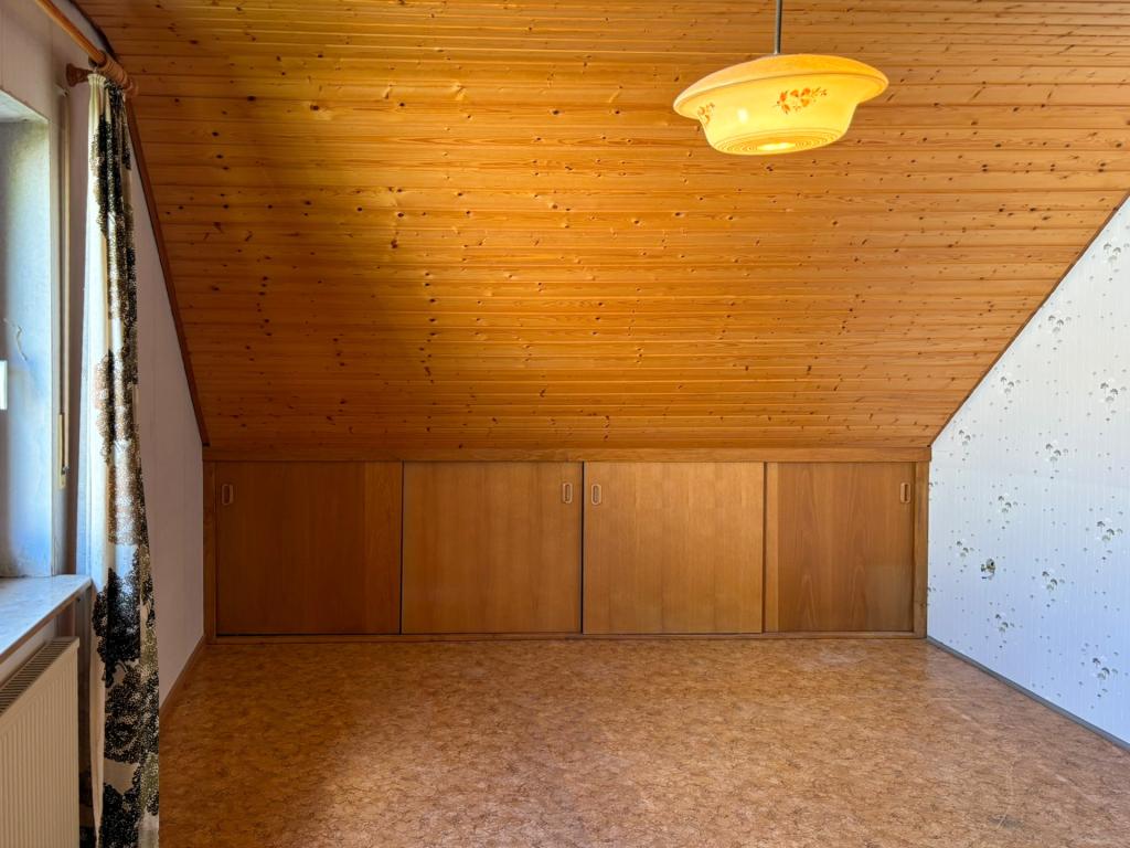 Schlafzimmer DG rechts 