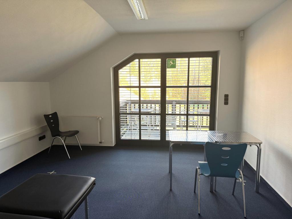 Büro (OG)