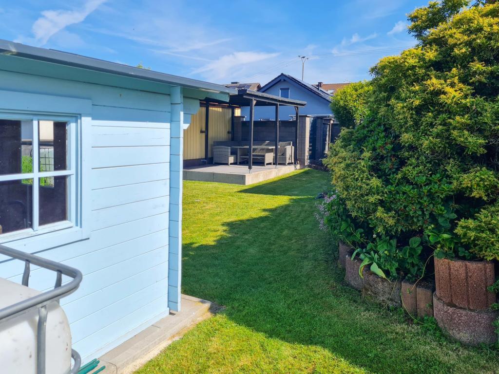 schön angelegter Garten