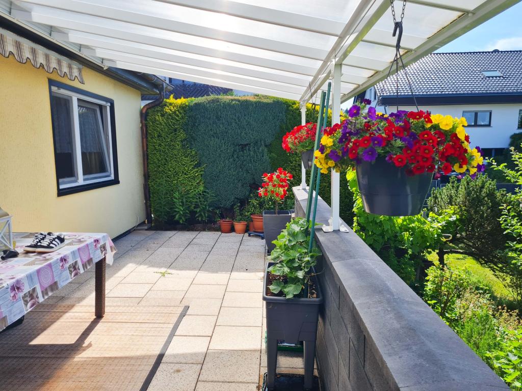 überdachte Terrasse