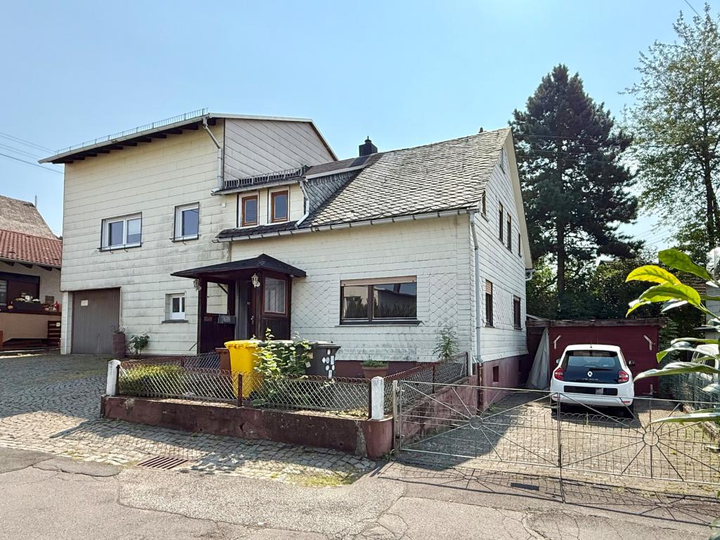 Straßenansicht