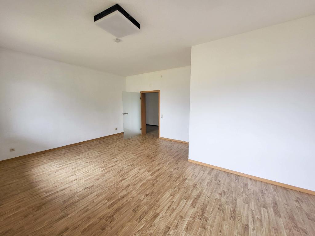 Großzügige 2 ZKB Wohnung zur Miete mit Balkon in ruhiger Wohngegend! - Photo 2