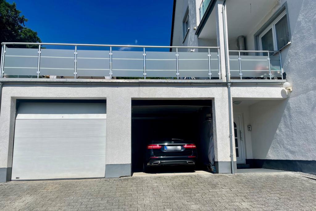 übergroße Garage