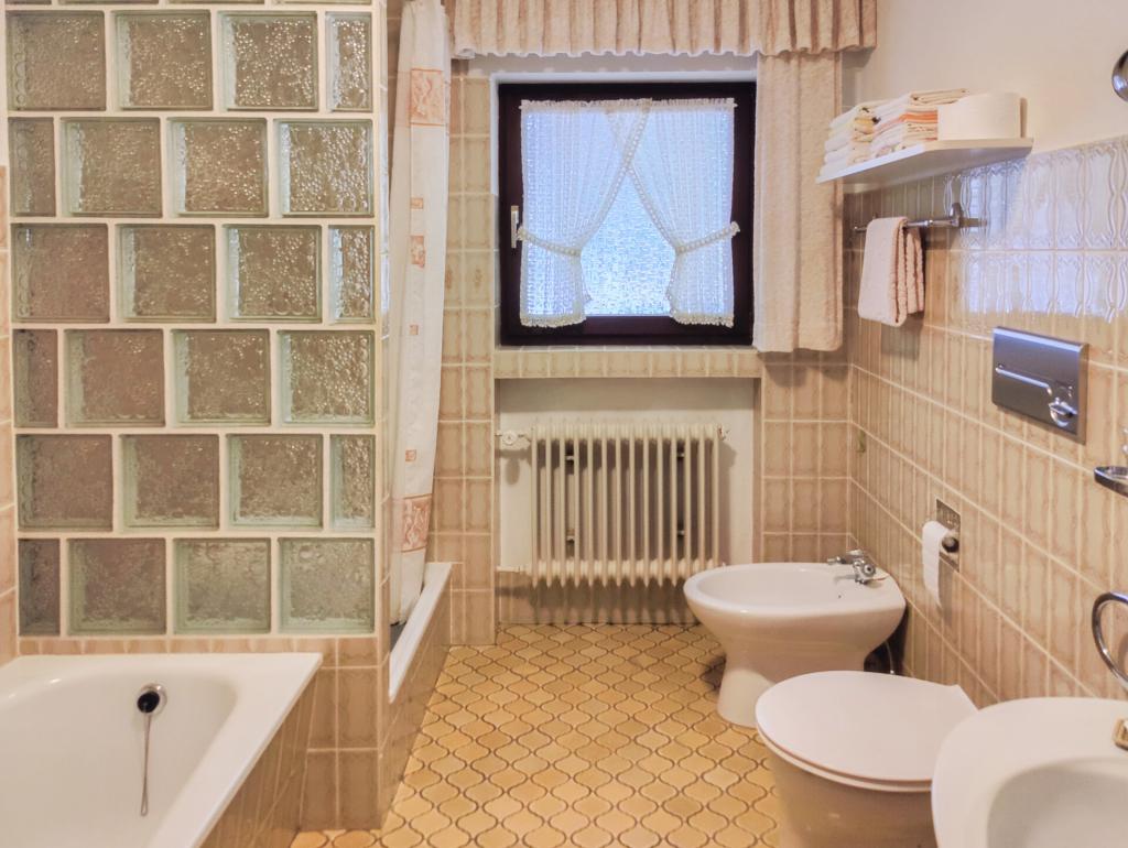 Badezimmer EG