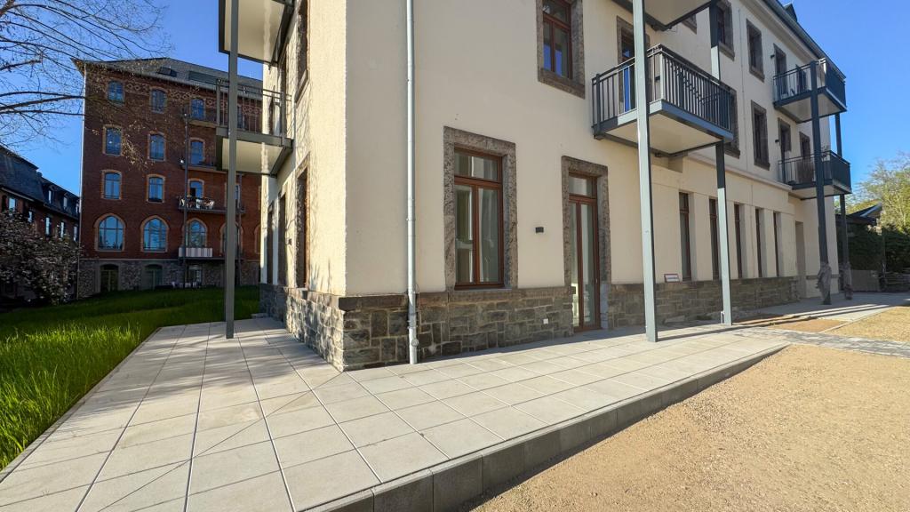 Hochwertige und stillvolle 3 Zimmer Terrassenwohnung im Kloster Marienborn - Eigener Eingangsbereich - Photo 5