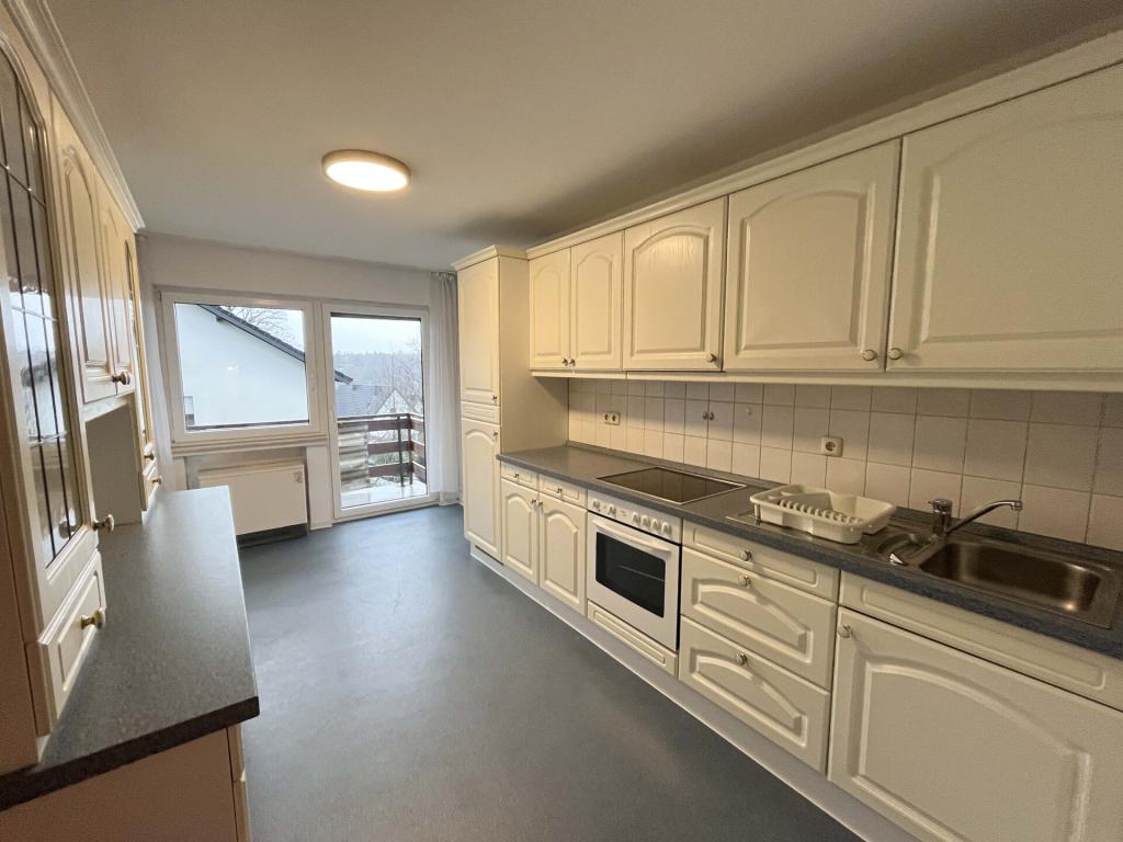 Gepflegte 3-Zimmer-Erdgeschosswohnung mit EBK, 2 Balkonen u.v.m.! - Photo 3