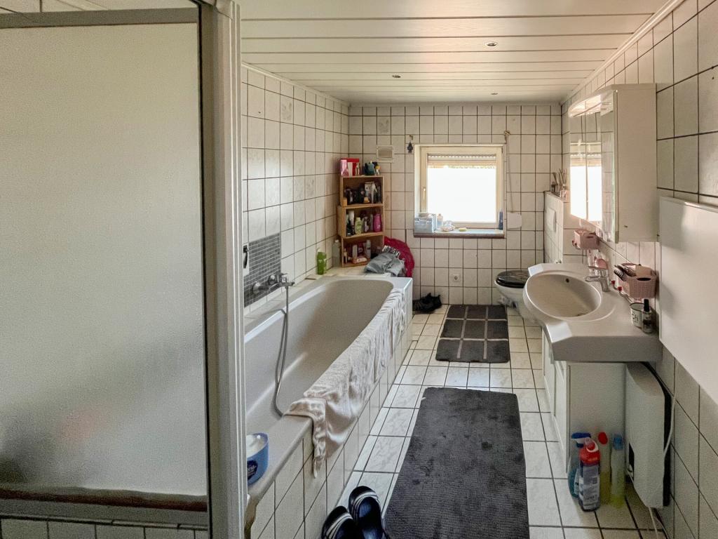 Gepflegte Erdgeschosswohnung in ruhiger Lage, nur wenige Meter von der Sieg entfernt! - Photo 5