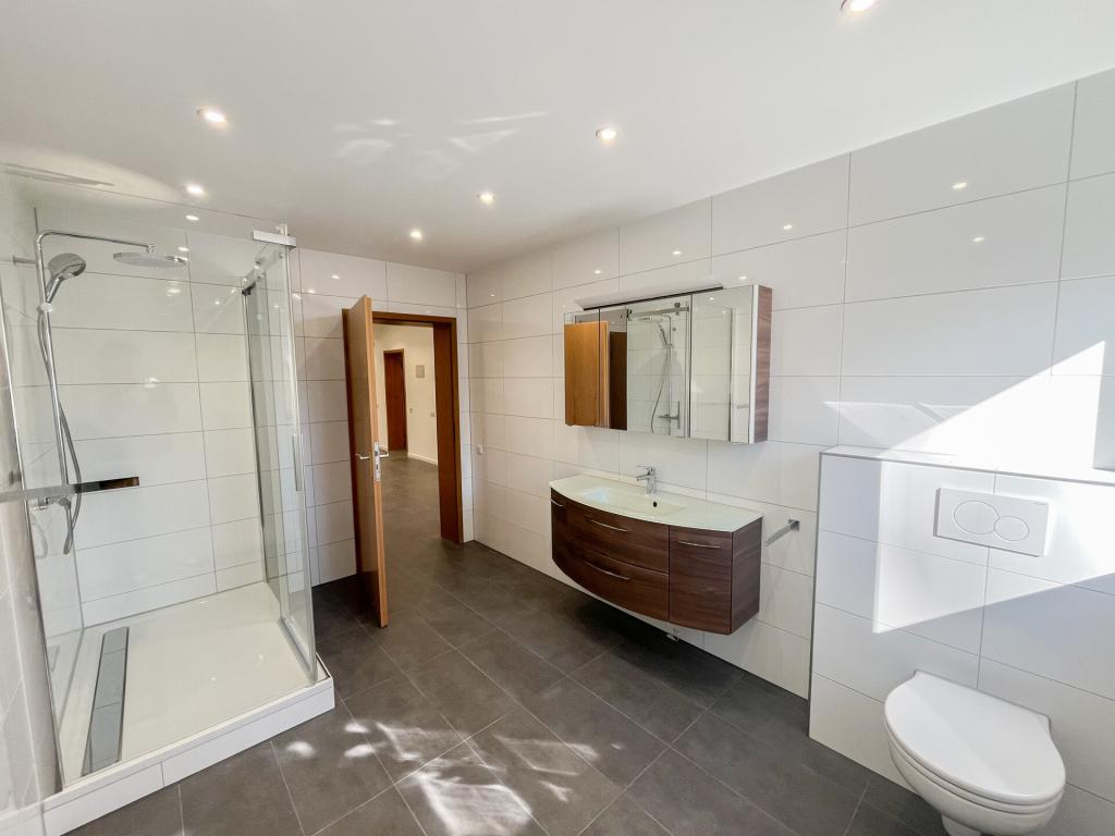 Renovierte 3-Zimmer-Wohnung mit Garten in zentraler Lage von Wissen! - Photo 1