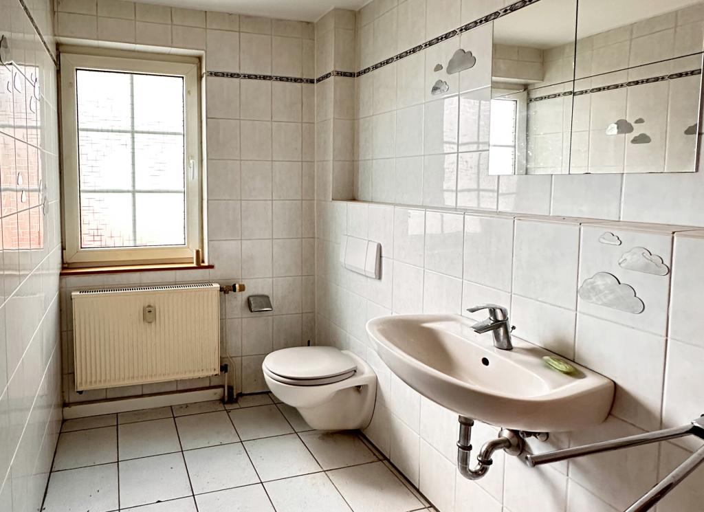 Gepflegte 2-ZKB-Wohnung in ruhiger Wohnlage nahe Hachenburg! - Photo 3