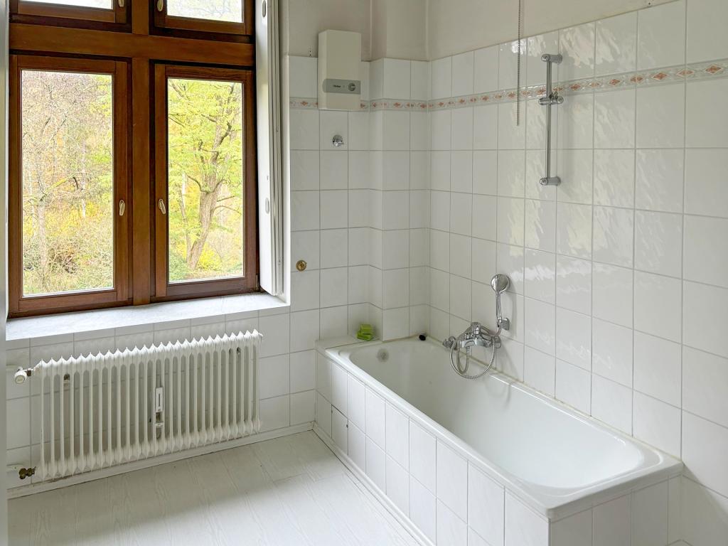Wohnen zur Miete in einer Burg? 4-Zimmer Wohnung in der Burg Volperhausen! - Photo 4