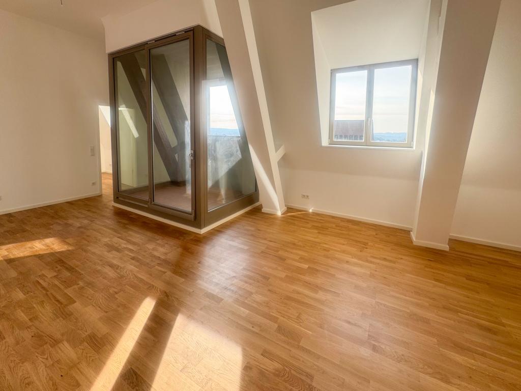 Elegantes Wohnen im historischen Kloster-Gehobene 3 Zimmerwohnung mit Einbauküche und Loggia! - Photo 3