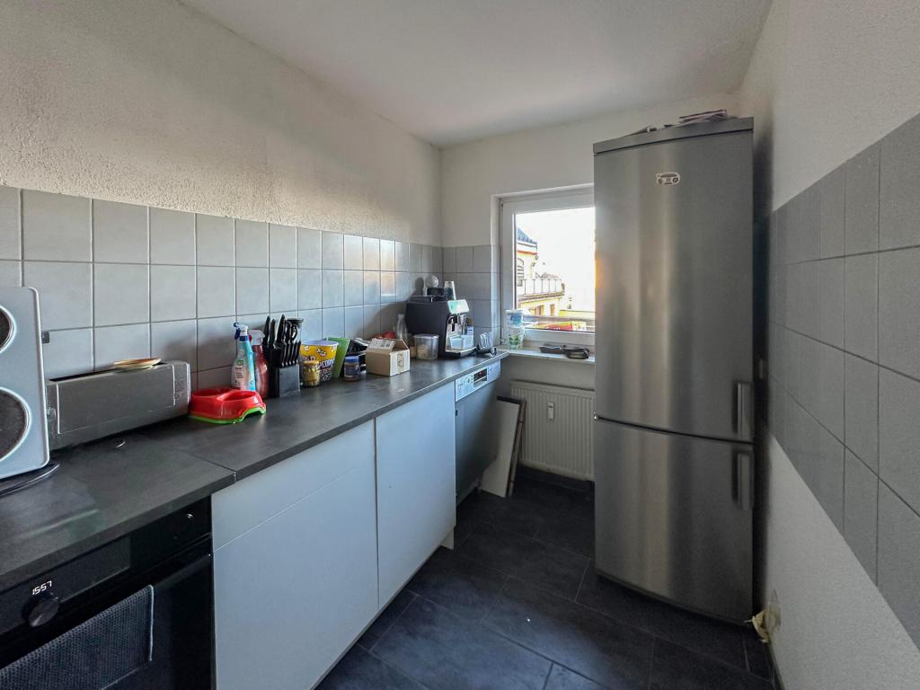 Gut geschnittene 4 Zimmer Wohnung mit Balkon im Herzen von Welschneudorf! - Photo 5
