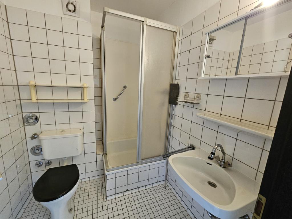 Einzimmer-Wohnung im ersten OG in ruhiger Wohnlage nahe Selters! - Foto 2