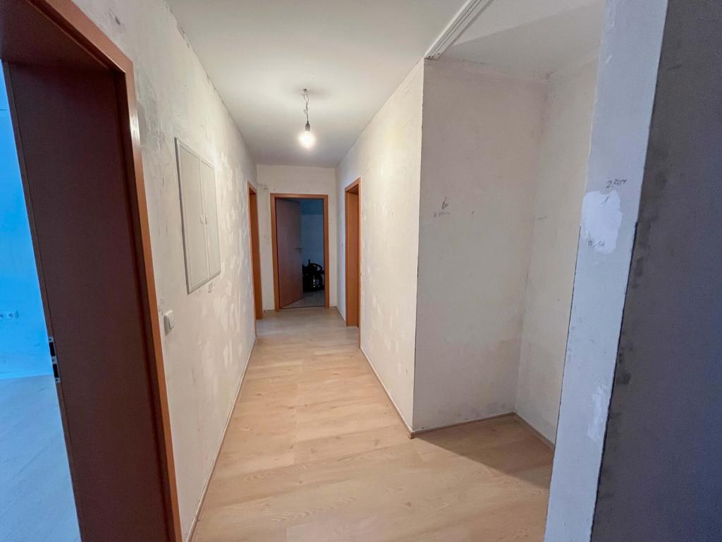 Ideal geschnittene und großzügige Erdgeschosswohnung in zentraler Lage! - Photo 4