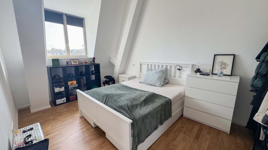 Exklusive 3-Zimmer-Wohnung mit traumhaftem Fernblick und großzügiger Dachterrasse! - Foto 3