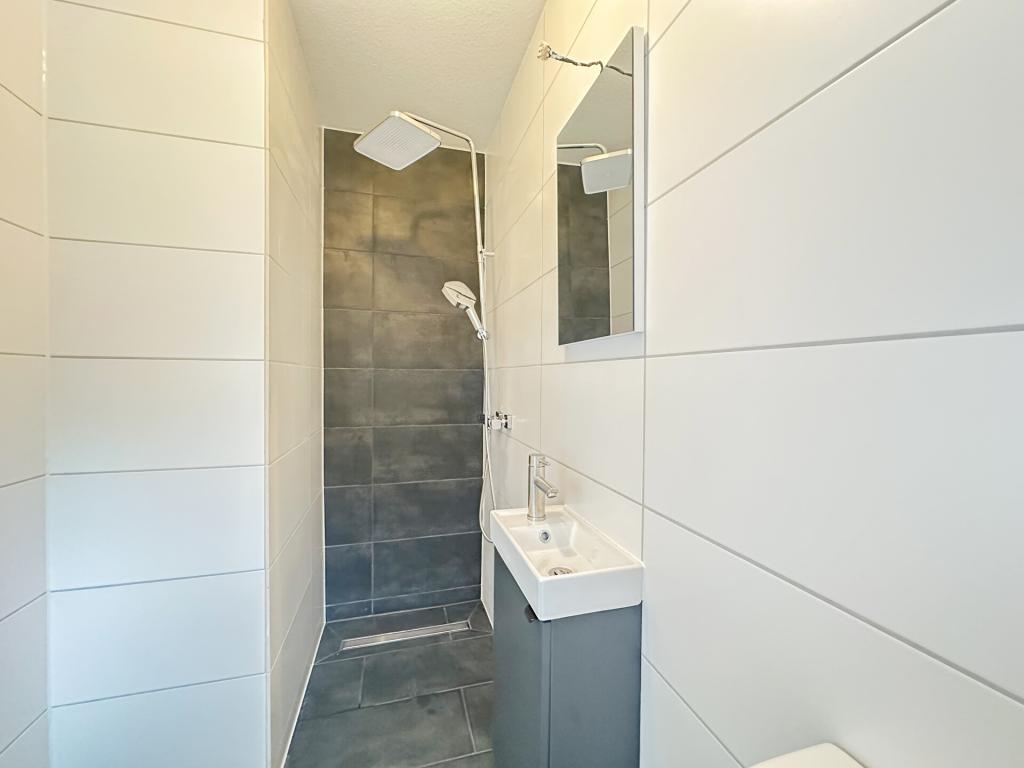 Erstbezug nach Renovierung: Lichtdurchfluteter Bungalow zum Wohlfühlen! - Foto 5