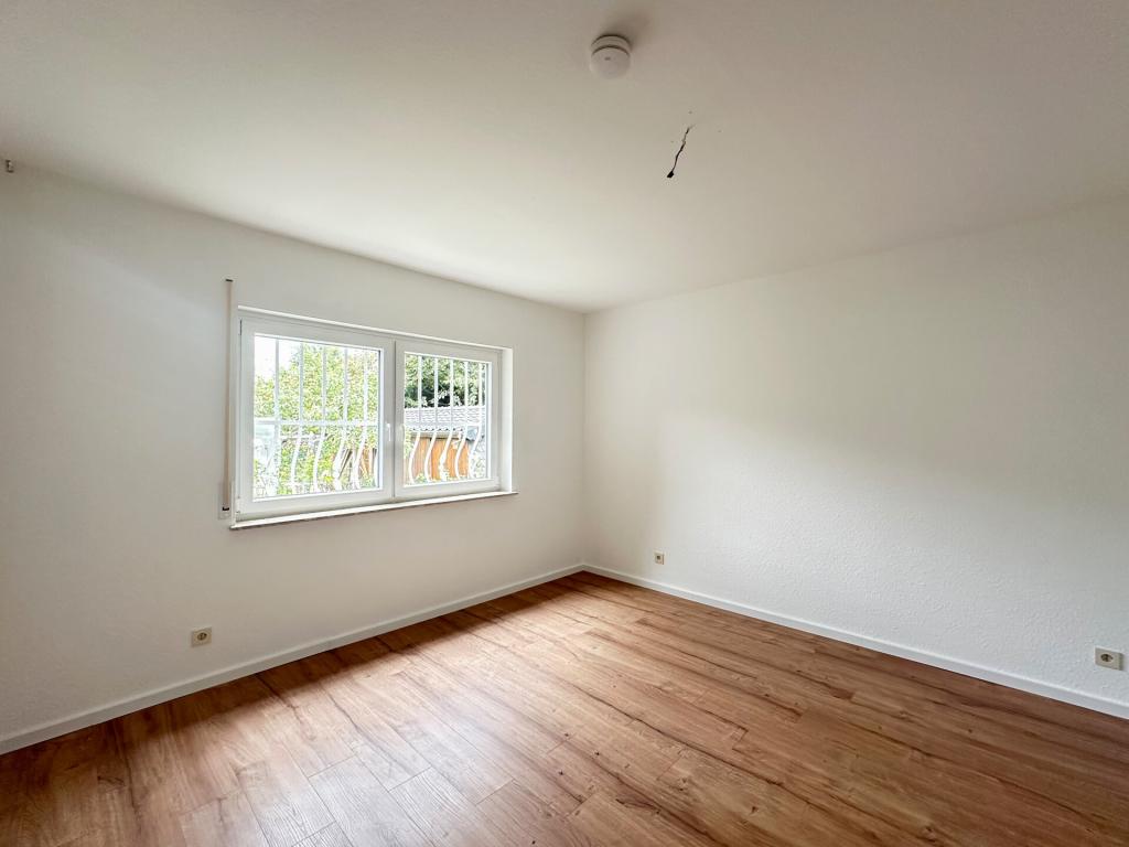 Erstbezug nach Renovierung: Lichtdurchfluteter Bungalow zum Wohlfühlen! - Foto 3