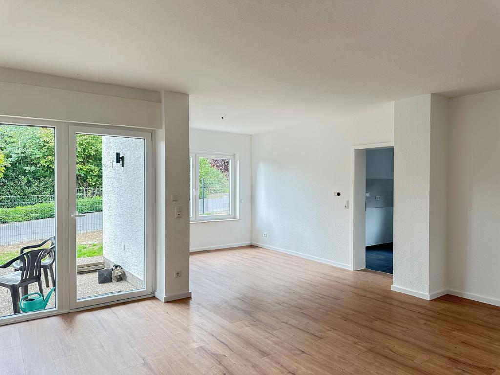 Erstbezug nach Renovierung: Lichtdurchfluteter Bungalow zum Wohlfühlen! - Foto 2